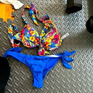 Size medium bikini